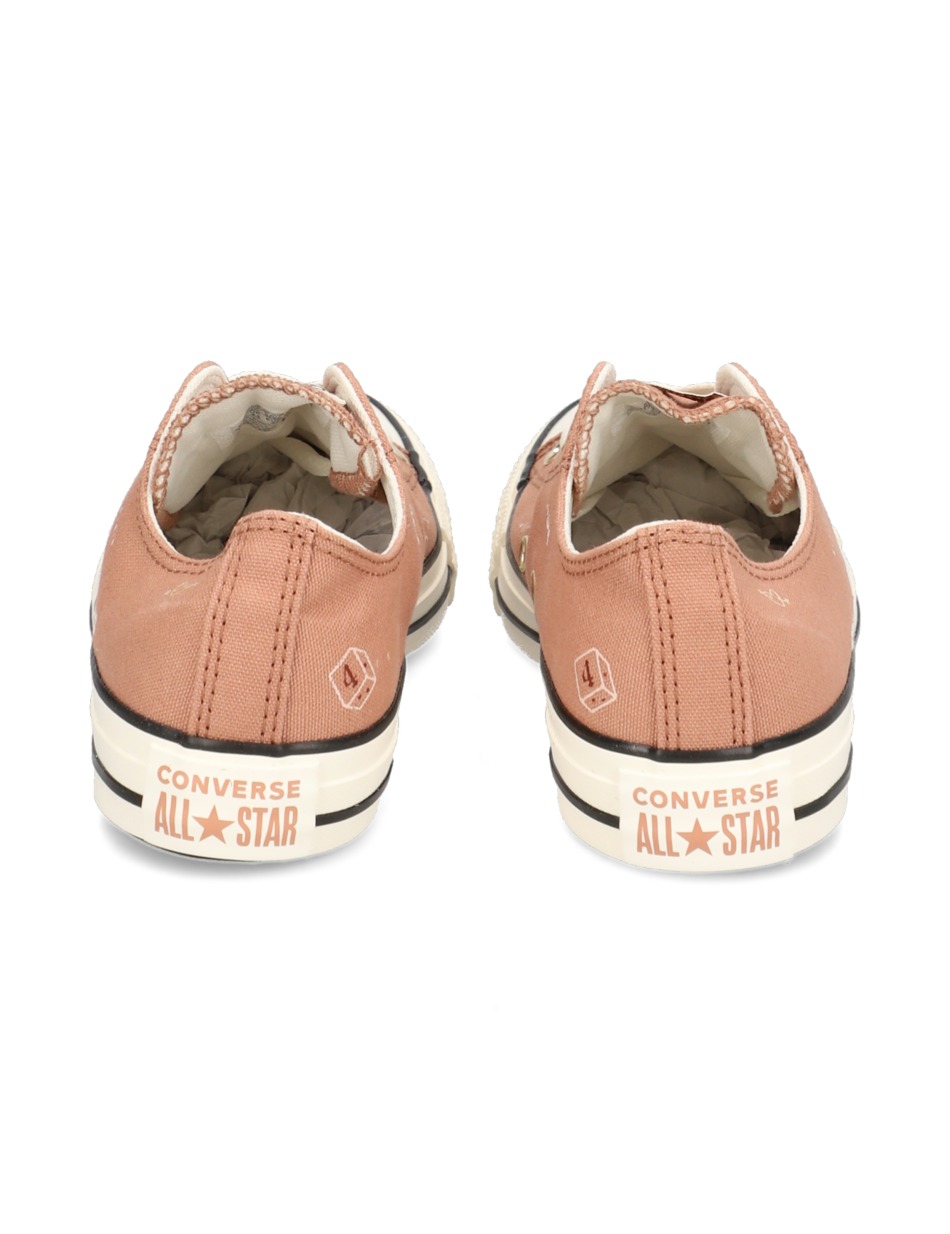 CHUCK TAYLOR ALL STAR