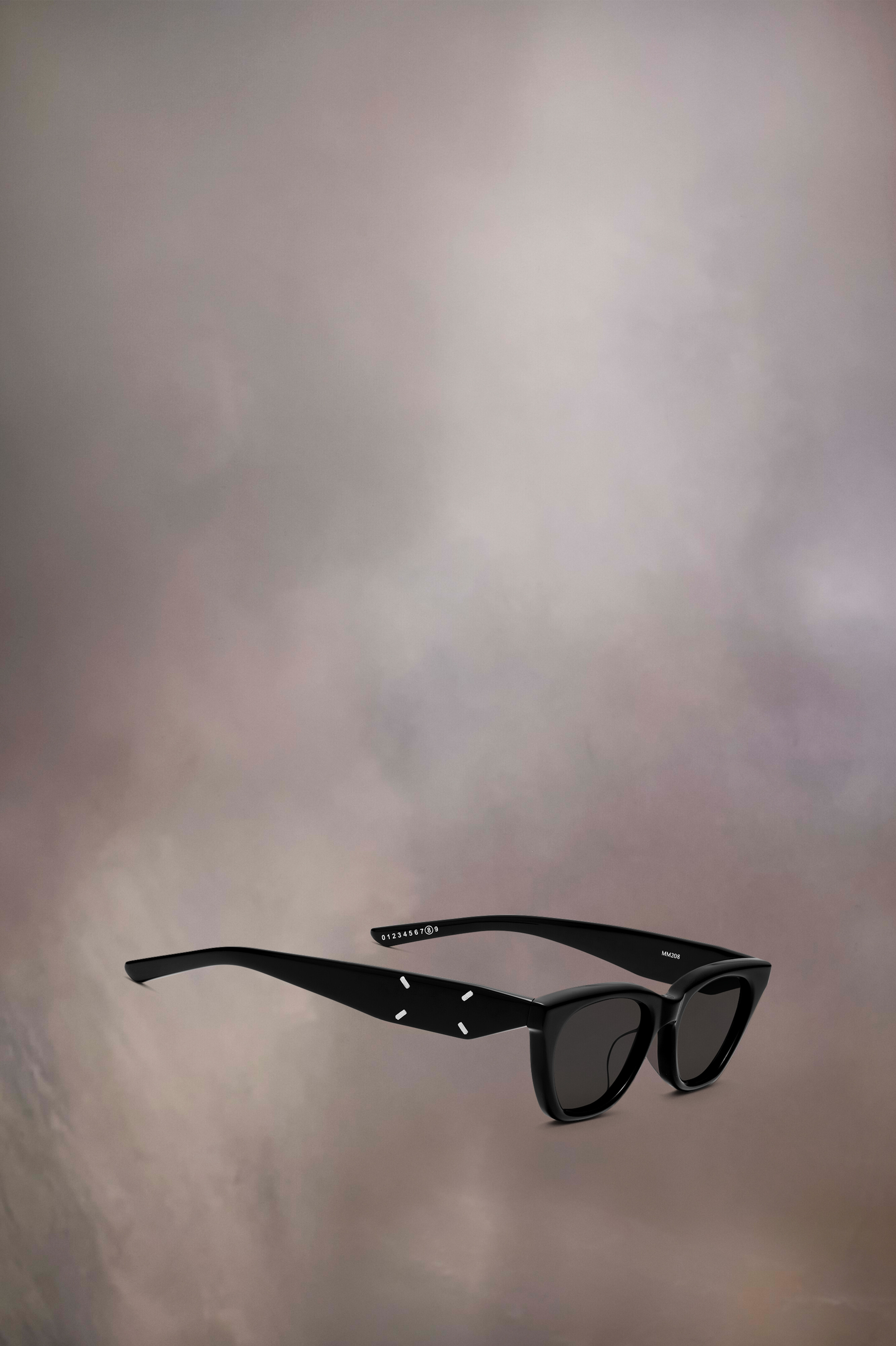 Lunettes de soleil cat-eye noires x Gentle Monster​