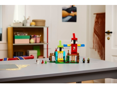 LEGO De papegaaienhuizen (21282)