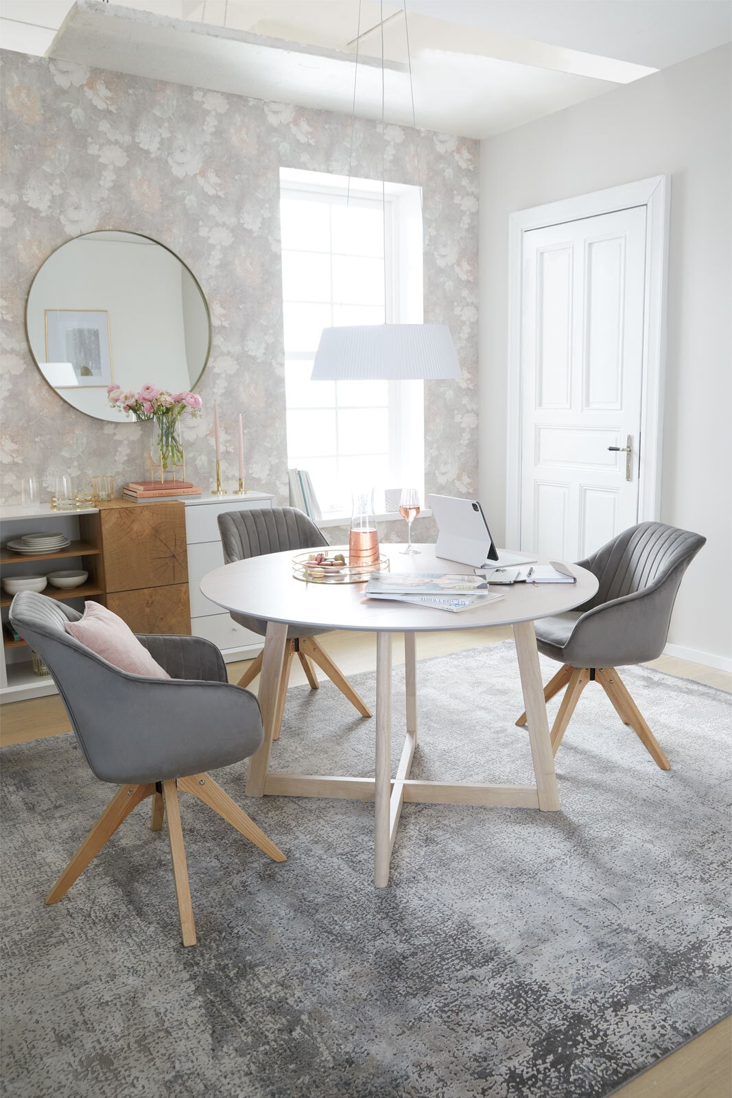 Kave Home Esstisch rund MARYSE 70-120 x 120 cm Eiche furniert