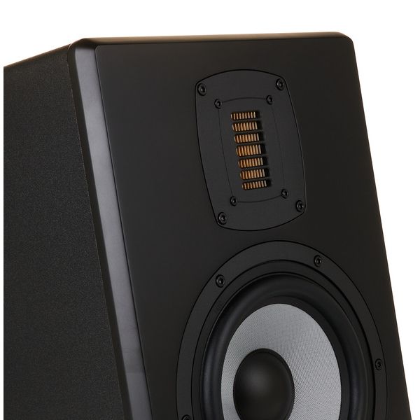 EVE Audio SC2070