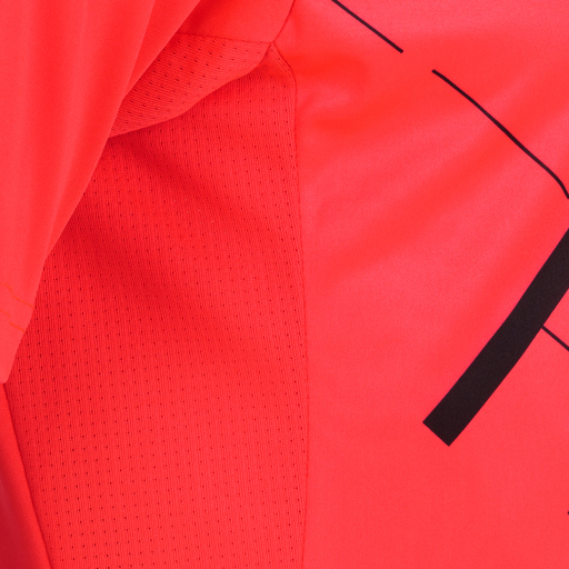 Camiseta Joma Tiger III de manga curta, cor coral fluorescente e preta.