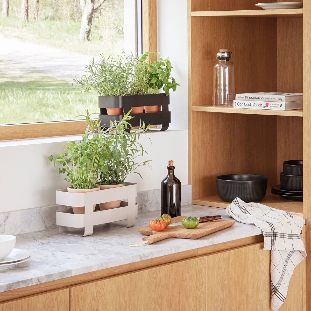 Selvvannende Herb Organiser stål, sort