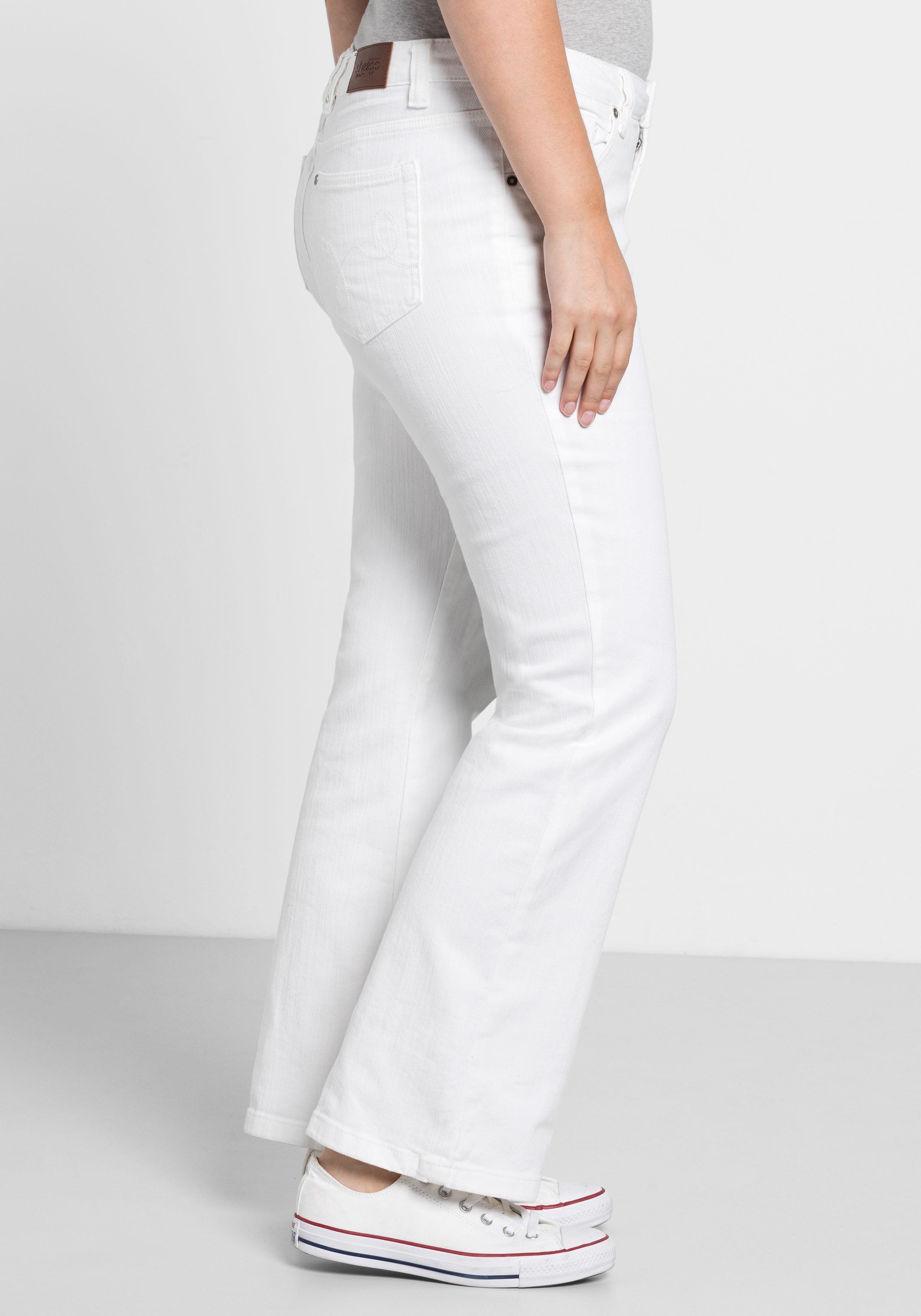Bootcut-Jeans in 5-Pocket-Form, mit Used-Effekten