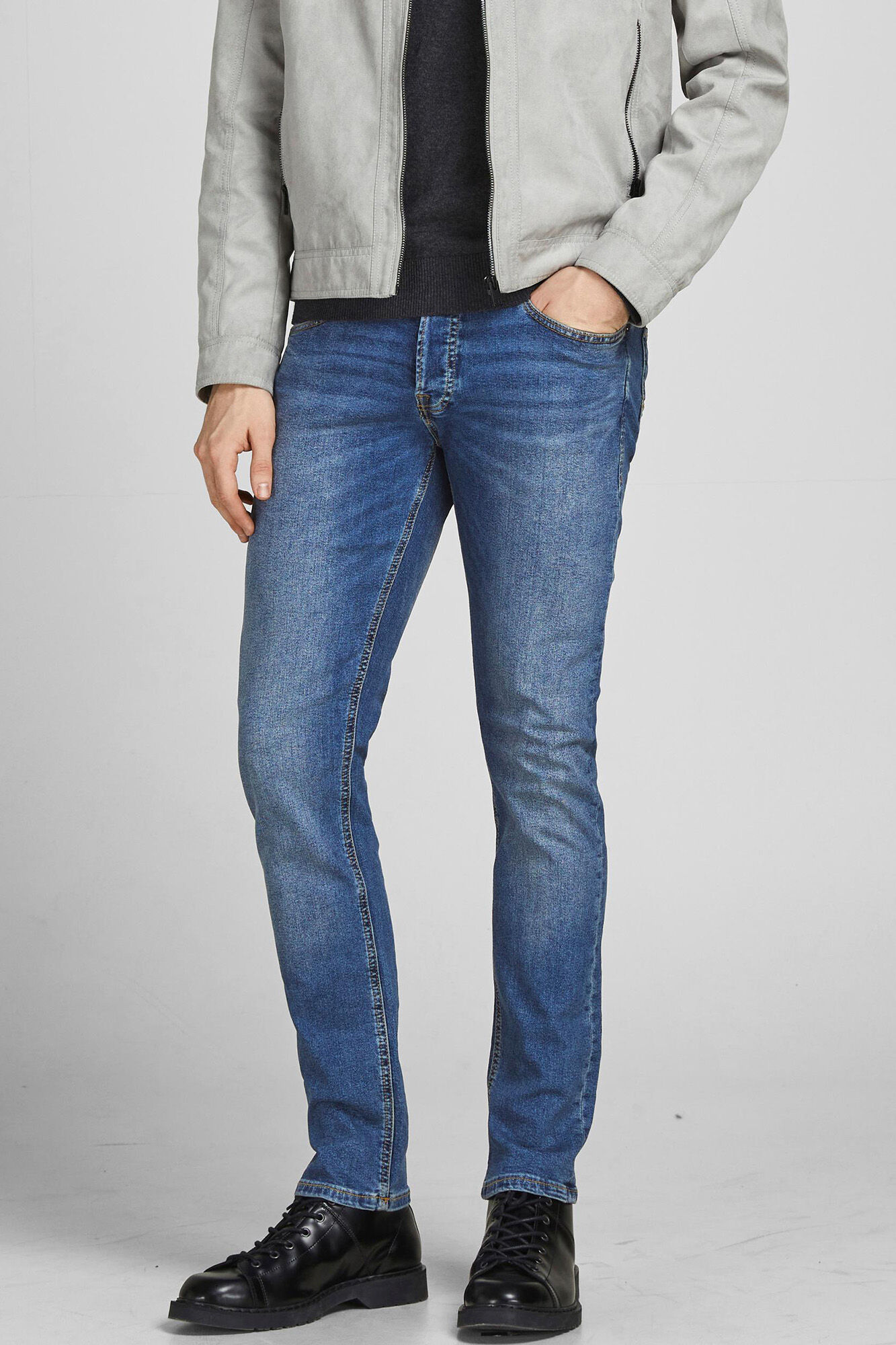 Calça jeans slim fit - azul médio