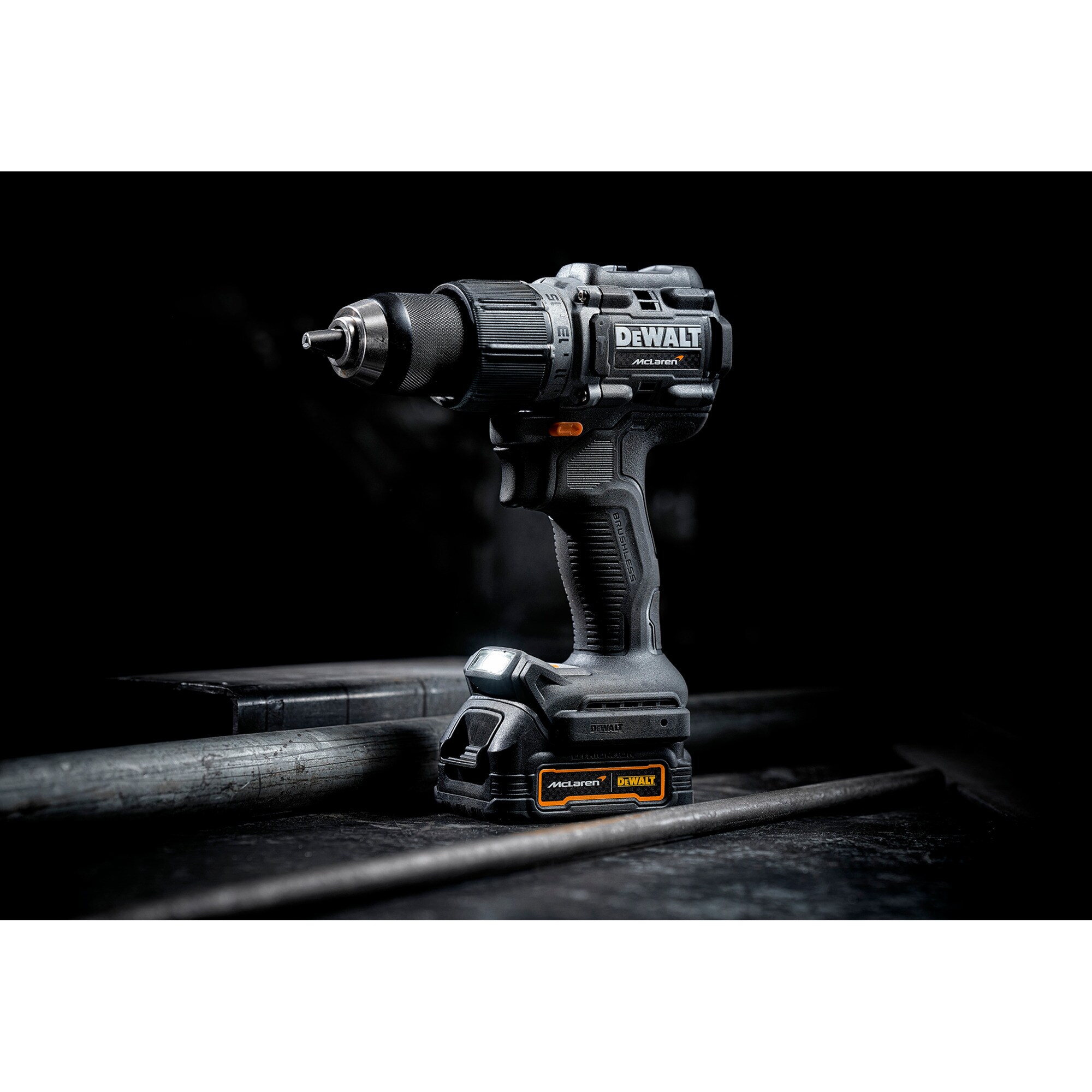 DeWalt Bohrschrauber Akku-Schlagbohrschrauber DCD85ME2GT, 18Volt, im McLaren Design