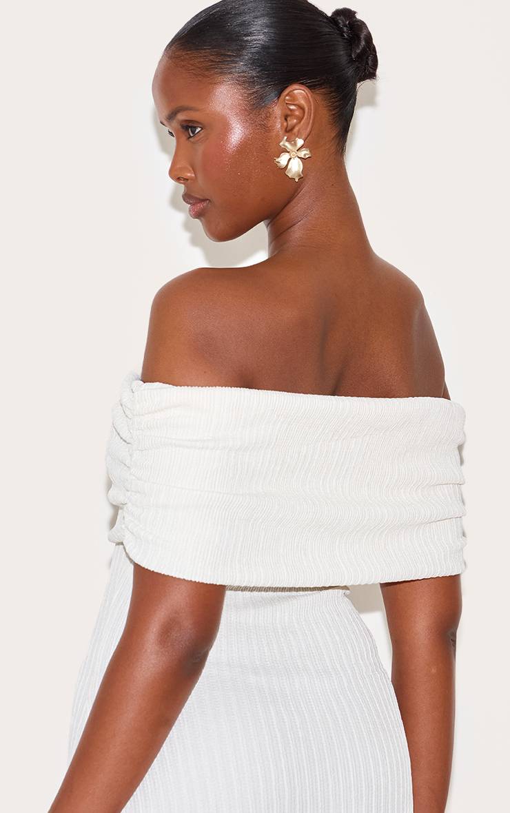 Crème Robe Longue Bardot Texturée À Revers Plié