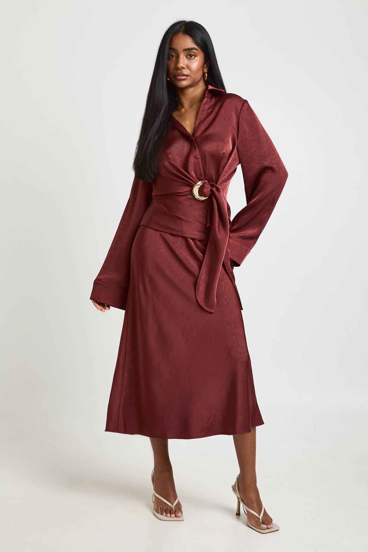 boohoo Chemise Cache-cœur À Détails De Finitions En Satin Texturé