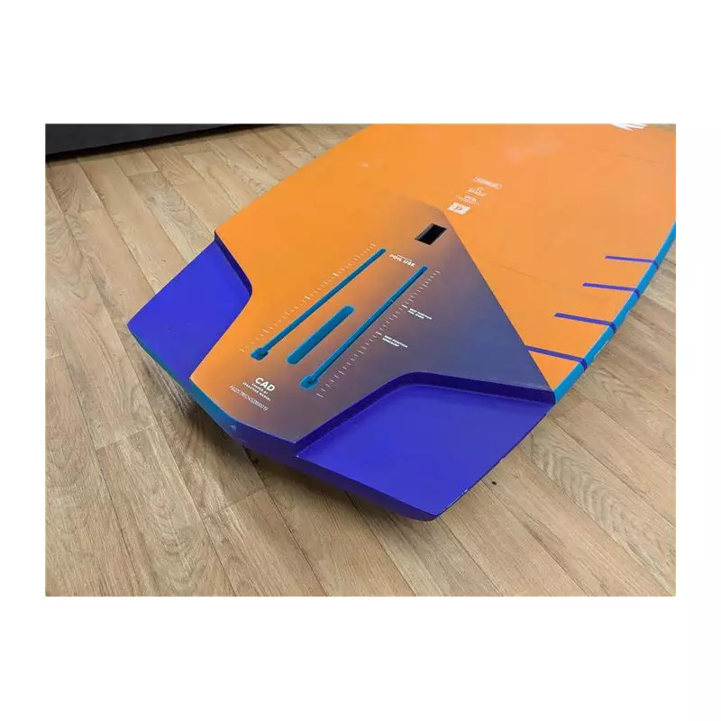 Planche windfoil FANATIC Stingray LTD 145L Occasion C
