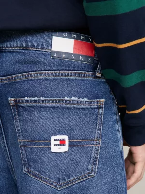Calça jeans desbotada estilo pai, corte reto e afunilado