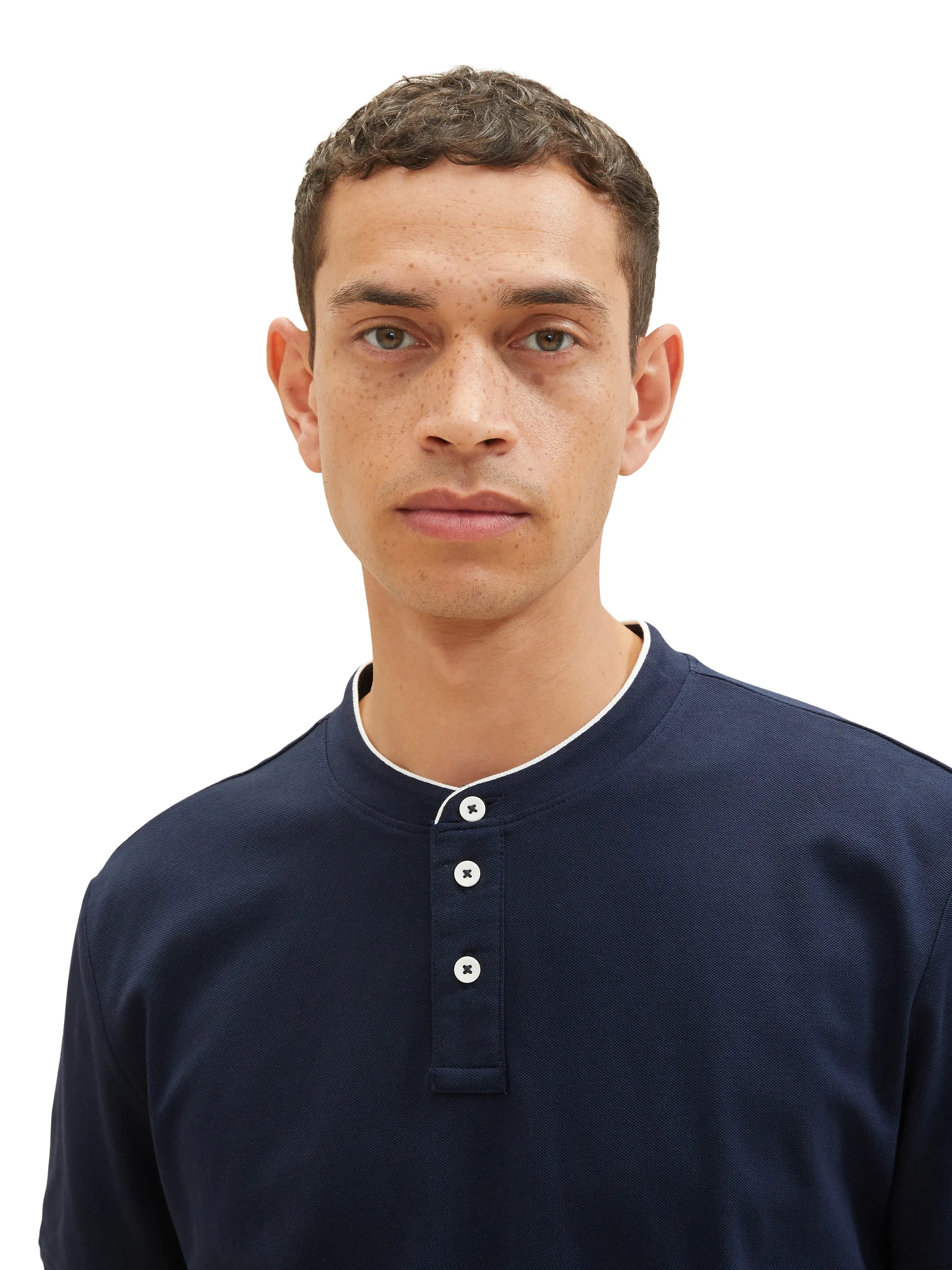 Herren Poloshirt mit kurzem Stehkragen