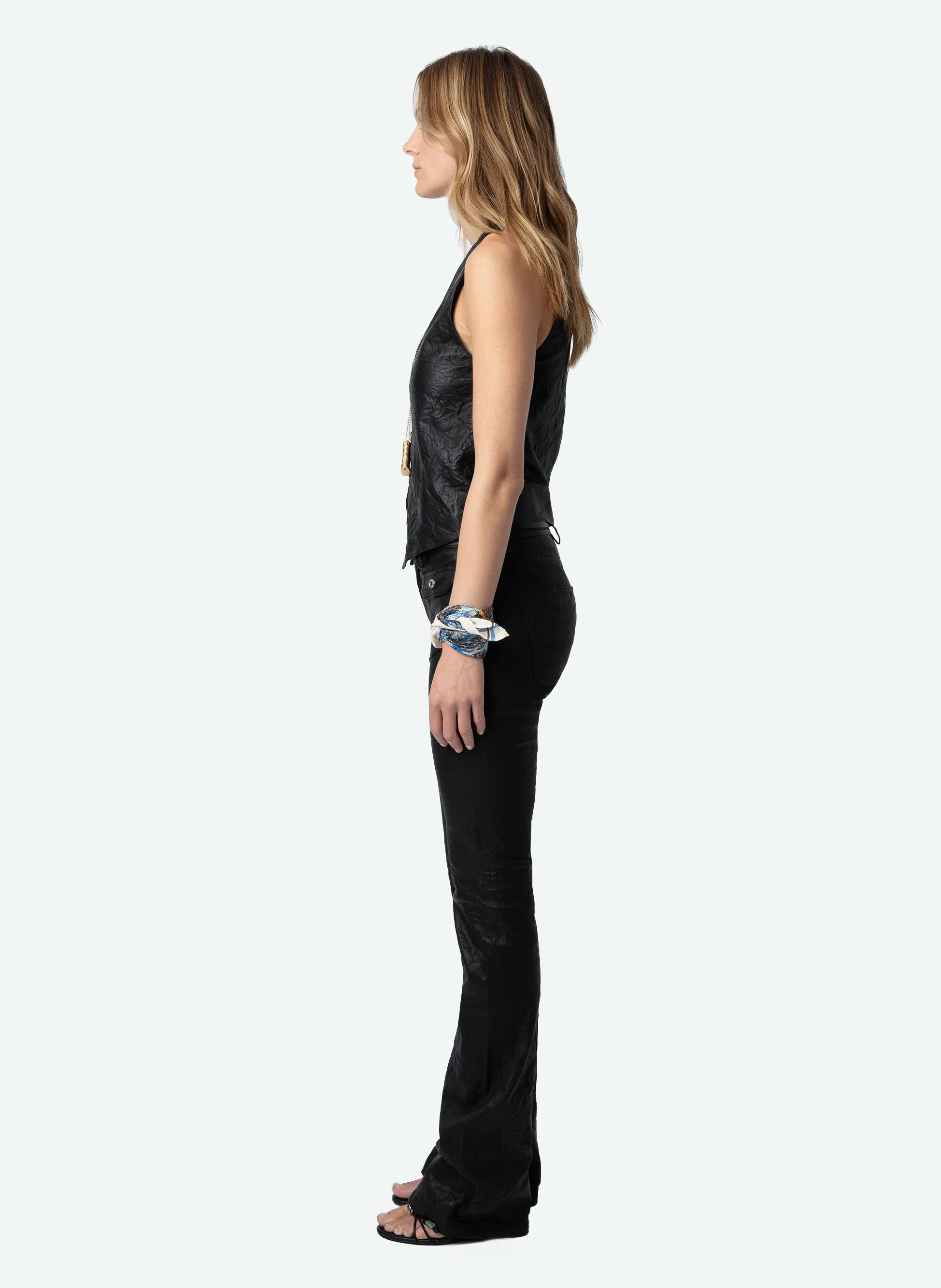 EMILIE - Gilet veston sans manches en cuir froissé | Noir