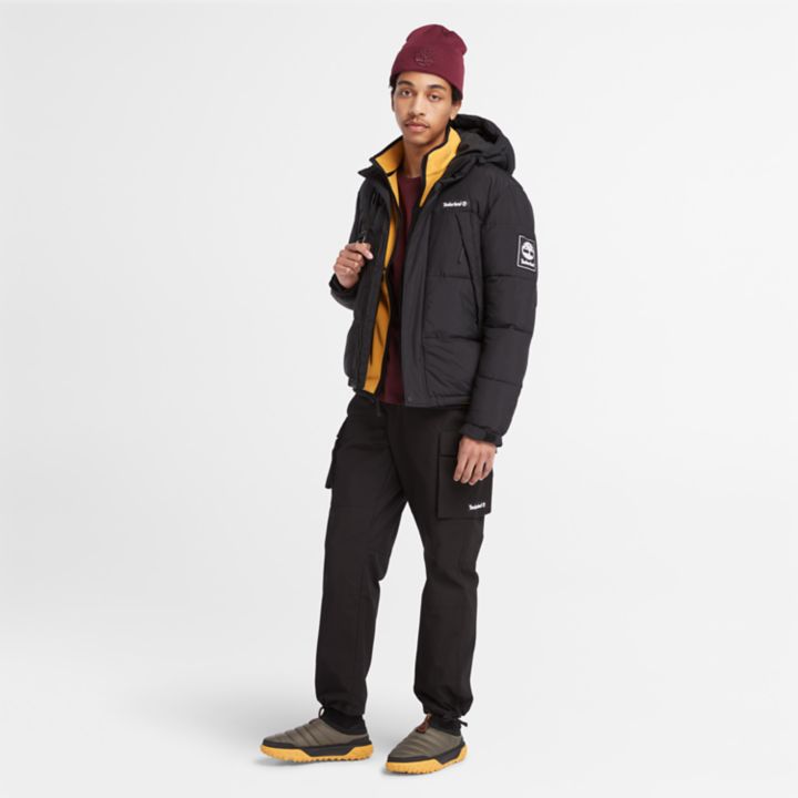 Jaqueta puffer Outdoor Archive masculina na cor preta.