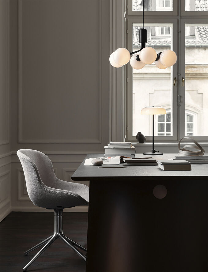 Nuura Apiales 6, satin black / opal Satin black / opal