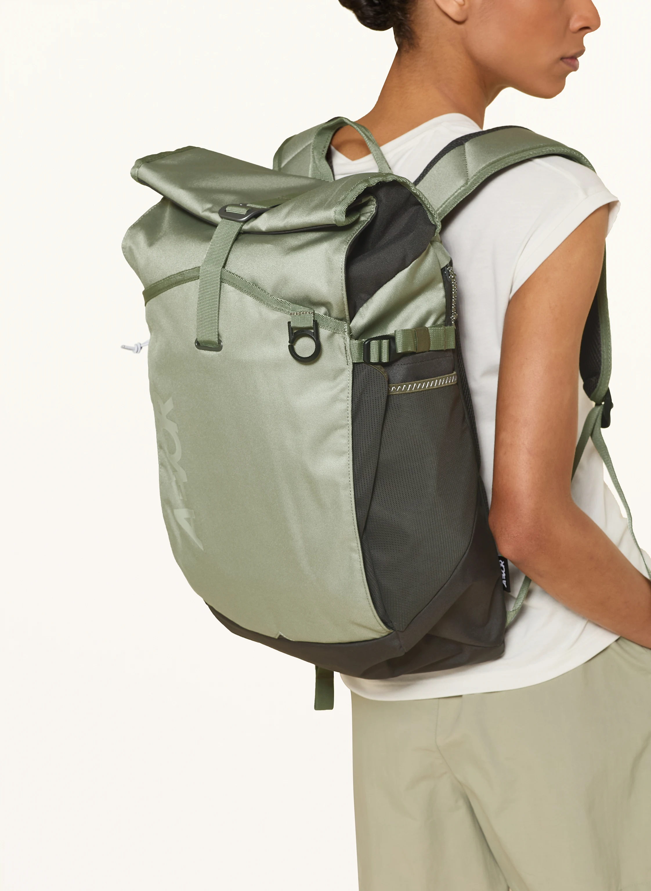 AEVOR Rucksack ROLL PACK 20 l mit Laptop-Fach