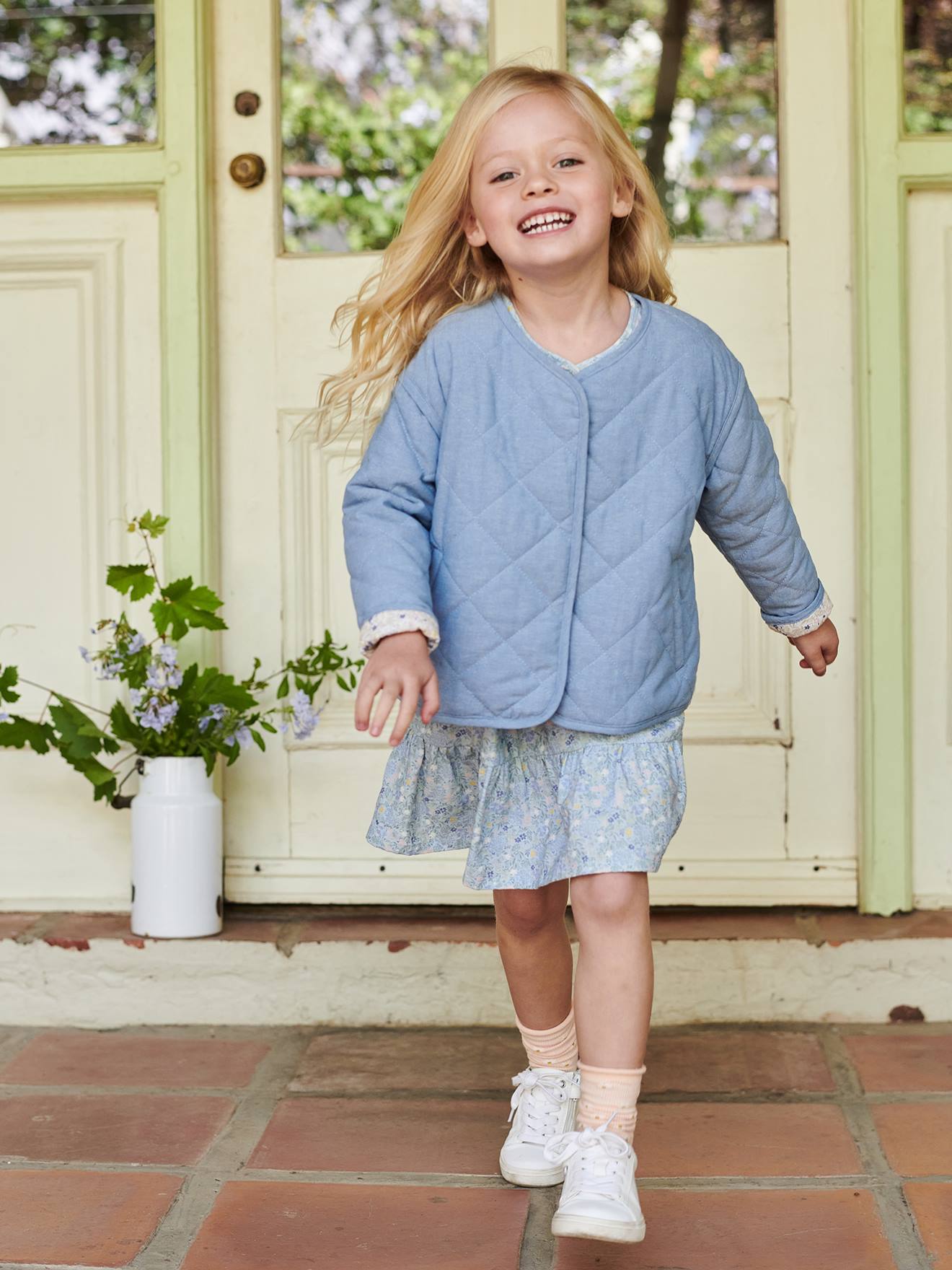 Jaqueta feminina acolchoada em chambray Double Stone com forro floral.