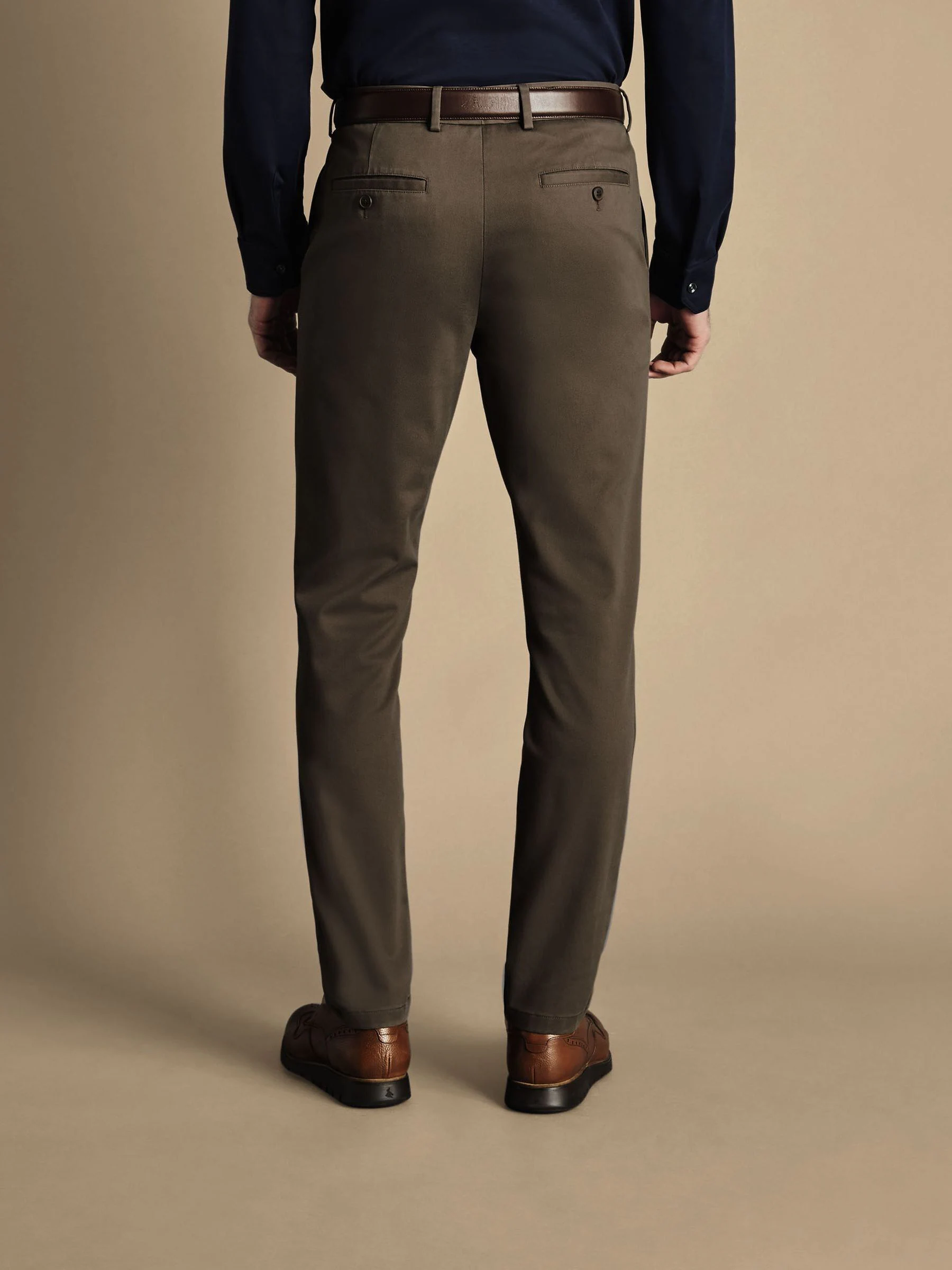 Bruin - Charles Tyrwhitt - Ultimate strijkvrije French chino met klassieke pasvorm