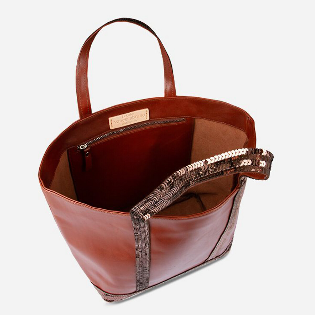 VANESSA BRUNO<br>Bolsa tamanho M em couro e zecchinos