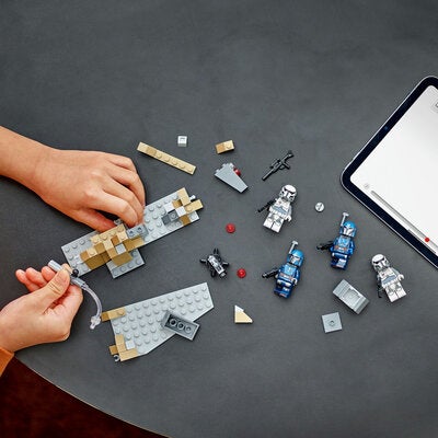 LEGO Star Wars 75373 Bakhold på Mandalore – stridspakke