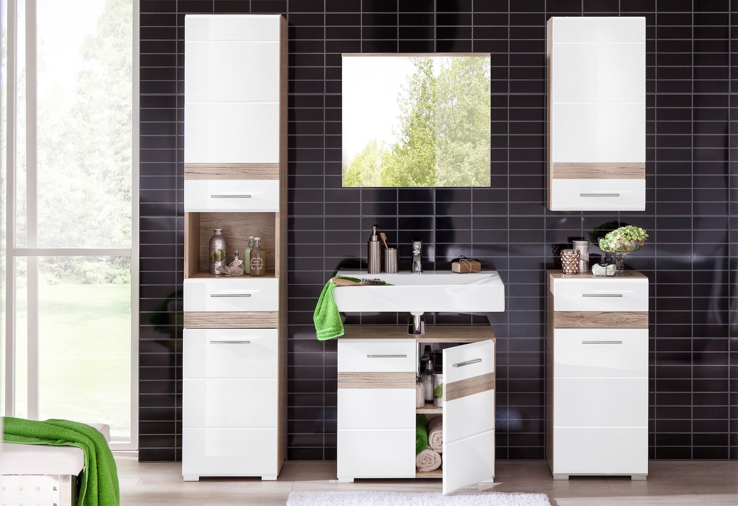 welltime Badspiegel »Toulon« Wandspiegel mit Echtholzoptik-Detail - Masse (B/T/H) 60/2/55 cm
