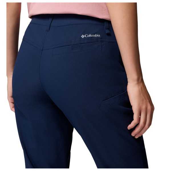 Columbia - Women's Leslie Falls Knee Pant - Short