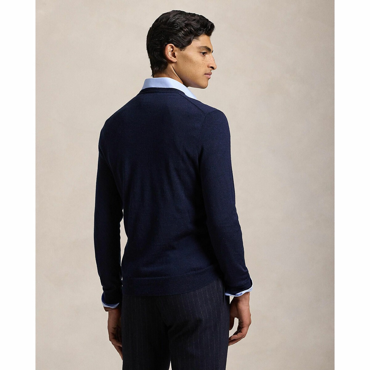 POLO RALPH LAUREN<br>Suéter com decote em V em lã merino