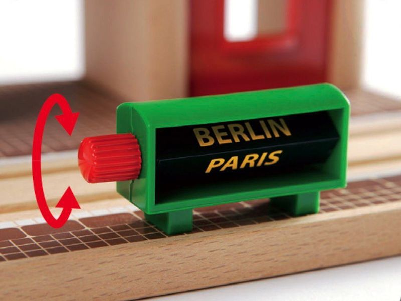 BRIO Treinstation met Geluidsopname Functie - 33578