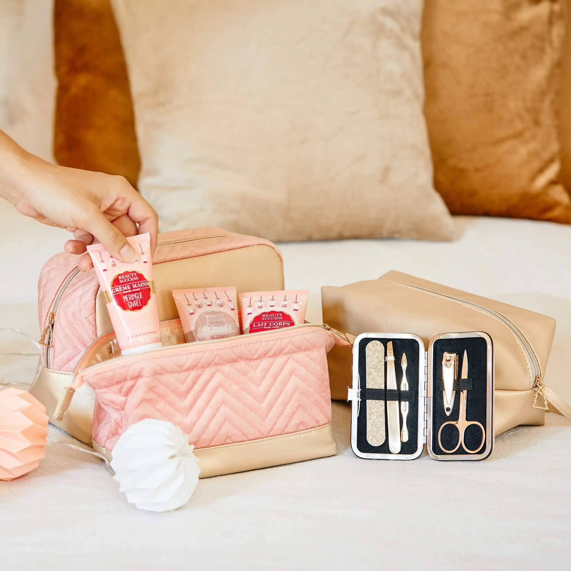 Beauty Success - Mon Beau Sapin Trousse de Toilette- Trousse de toilette, boîte et pochette