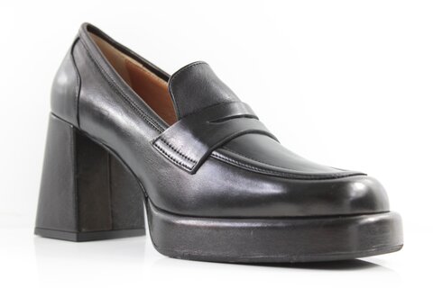 Thea Mika Pumps