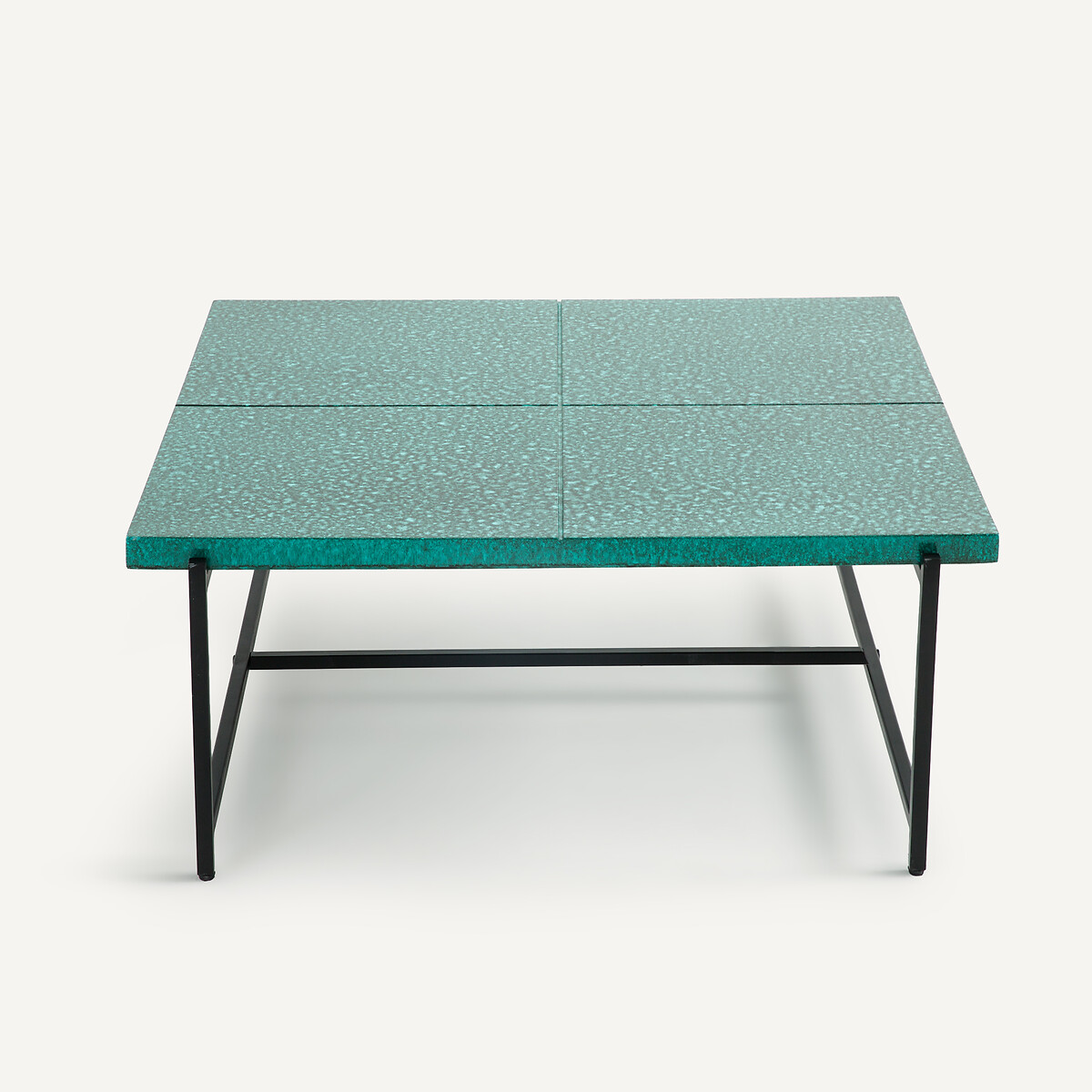 AM.PM<br>Mesa de jardim baixa em polystone Aelio