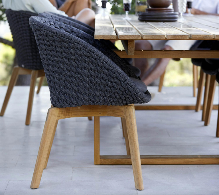 Cane-Line Peacock tuinstoel donkergrijs, teak
