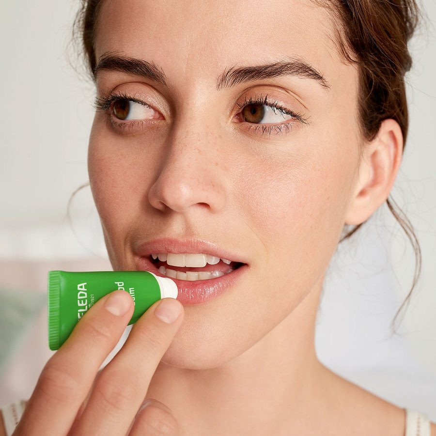 Weleda Skin Food Lip Balm 8ml