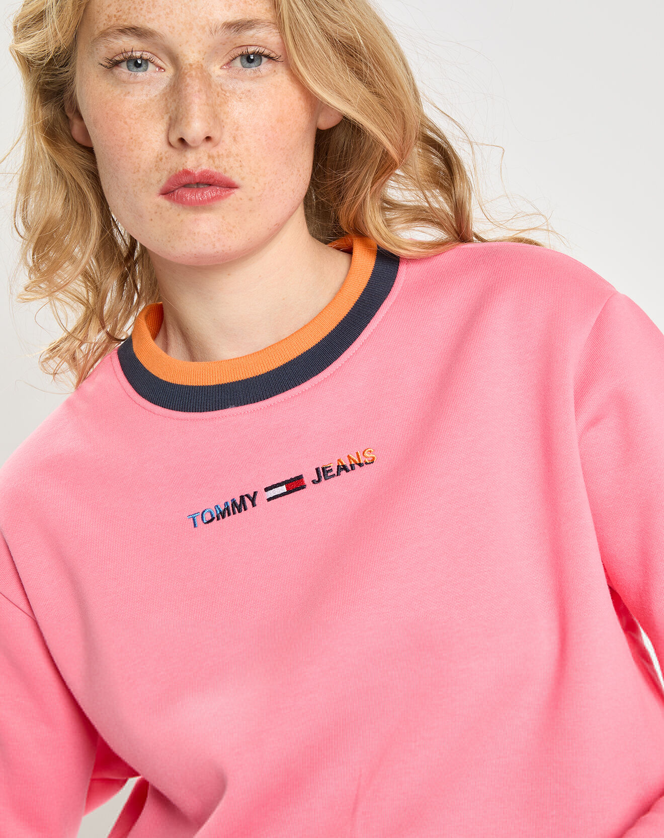 Tommy Jeans Sweat Crop Tipping Crew rose