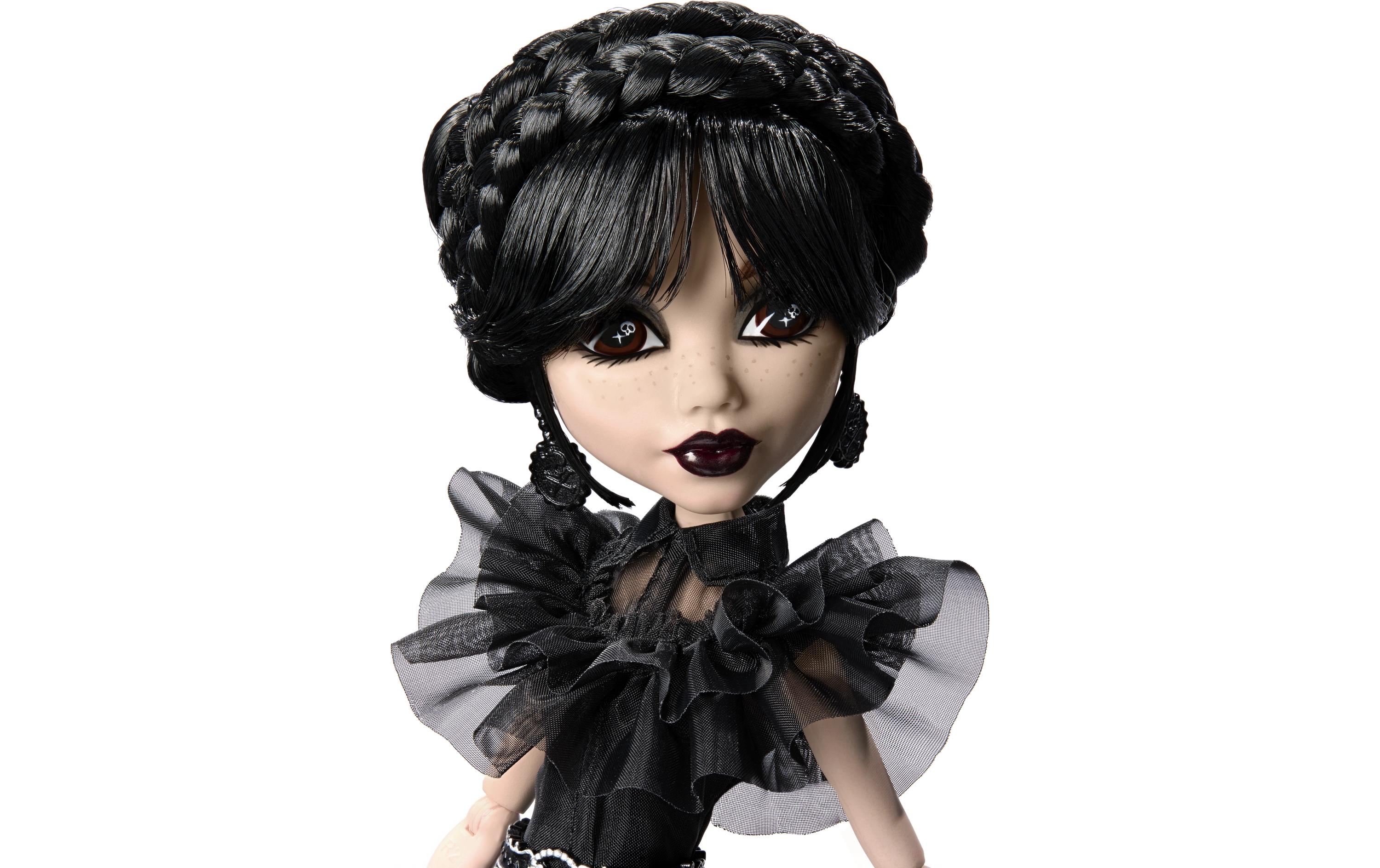 Puppe Monster High Wednesday Raven DressModepuppe in einem nachtschwarzen Kleid