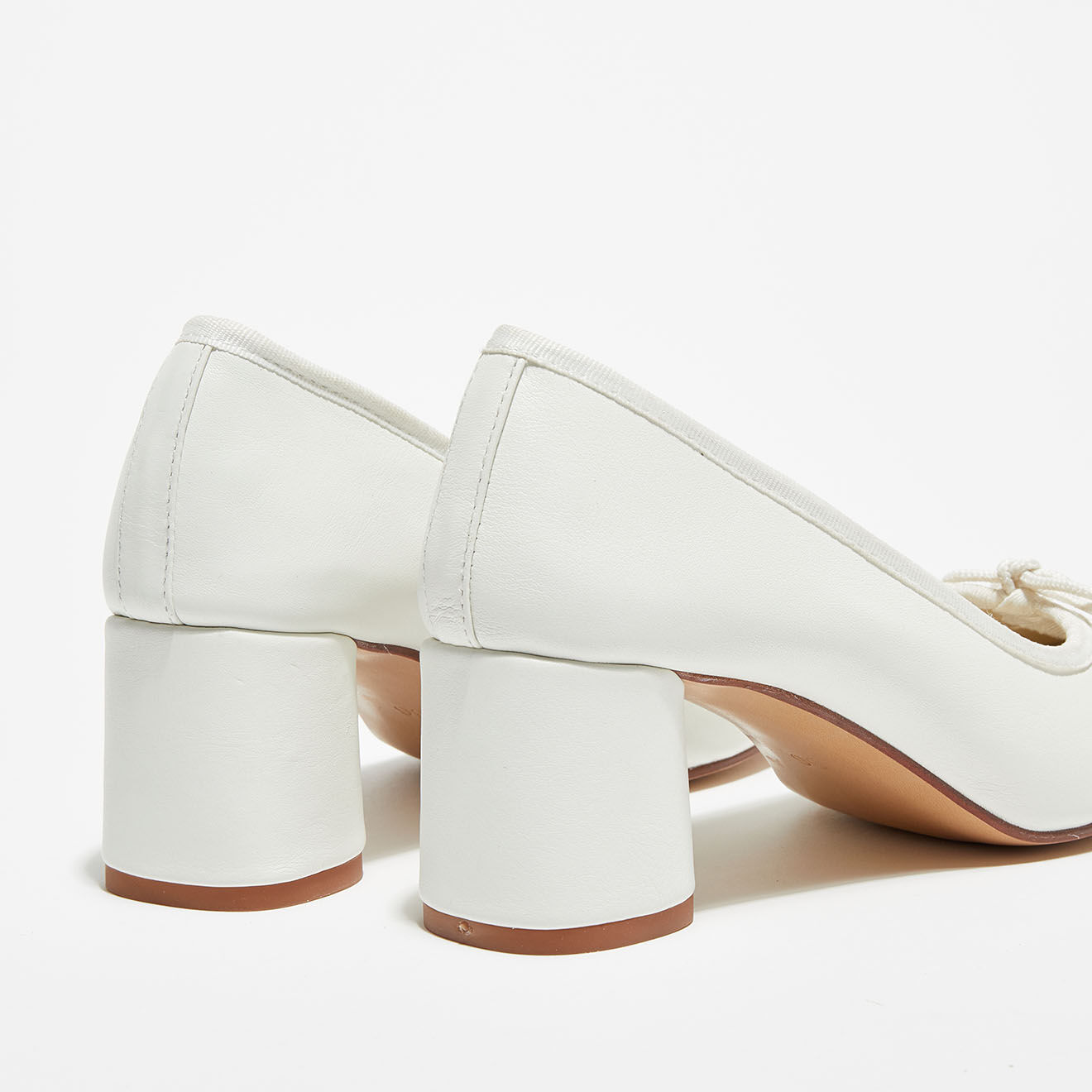 Quartier Latin Ballerines en Cuir Lisse Charlie blanc cassé - Talon 6 cm