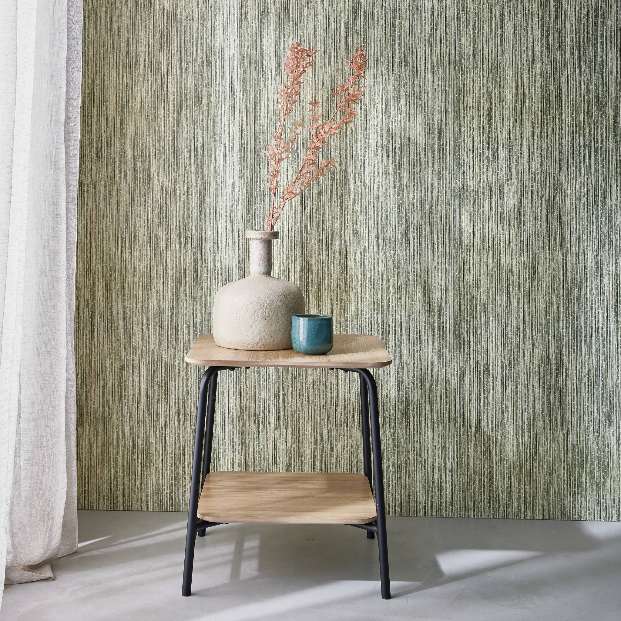 sweeek - Nachtkastje, houtdecor, stalen structuur