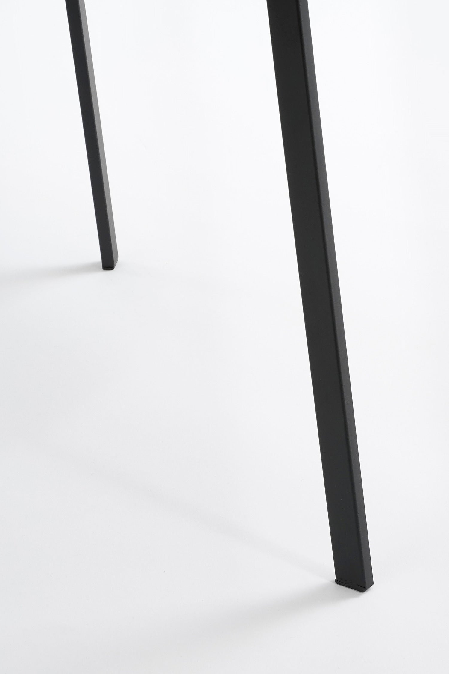 Mica Decorations bijzettafel Seatle zwart D 38 H 58 cm