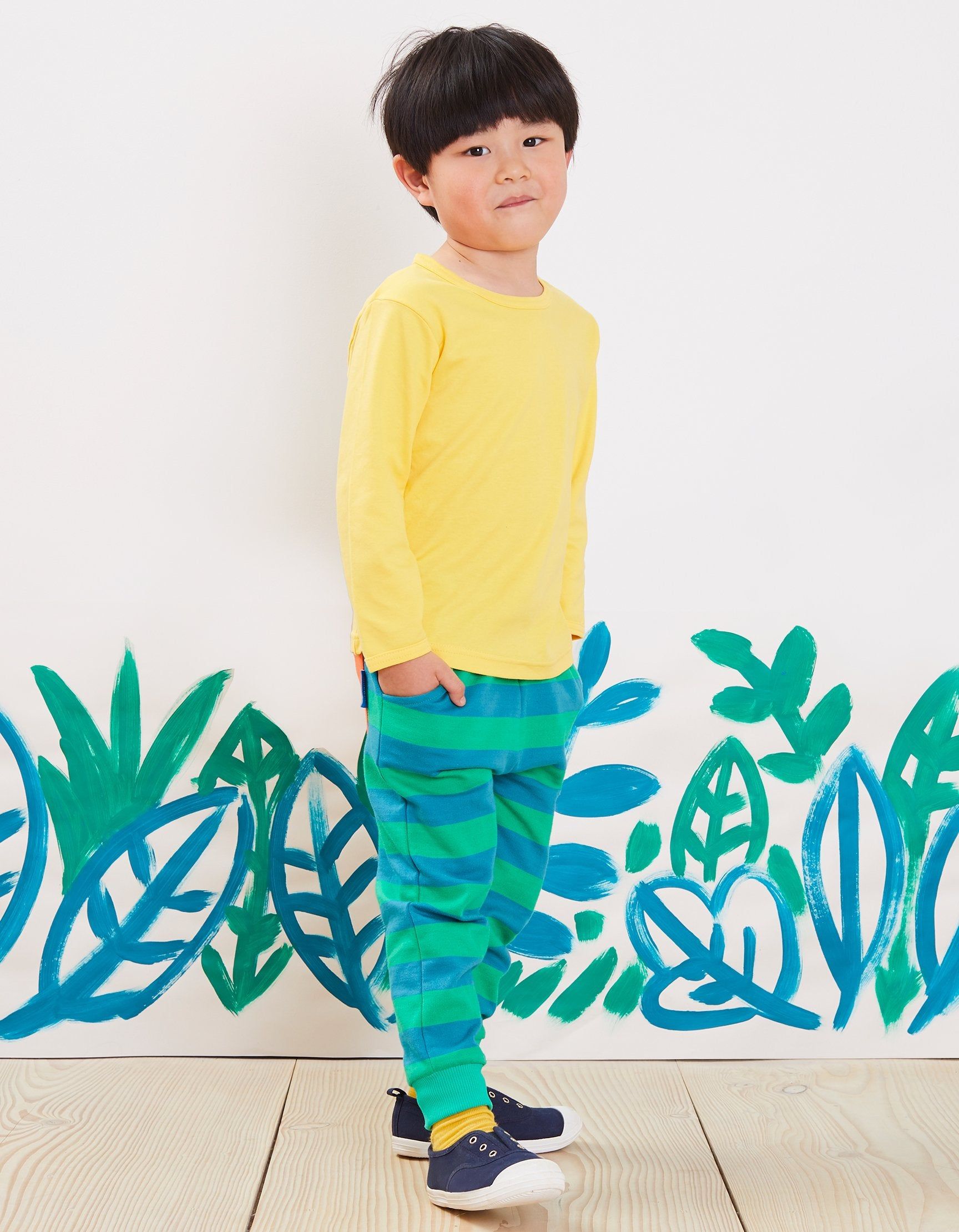 Toby Tiger Gestreifte Babyhose , grün gestreift