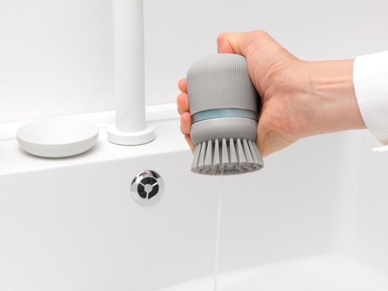 Brabantia Spülbürste mit Seifenspender Grau Spülbürste mit integriertem Seifenspender