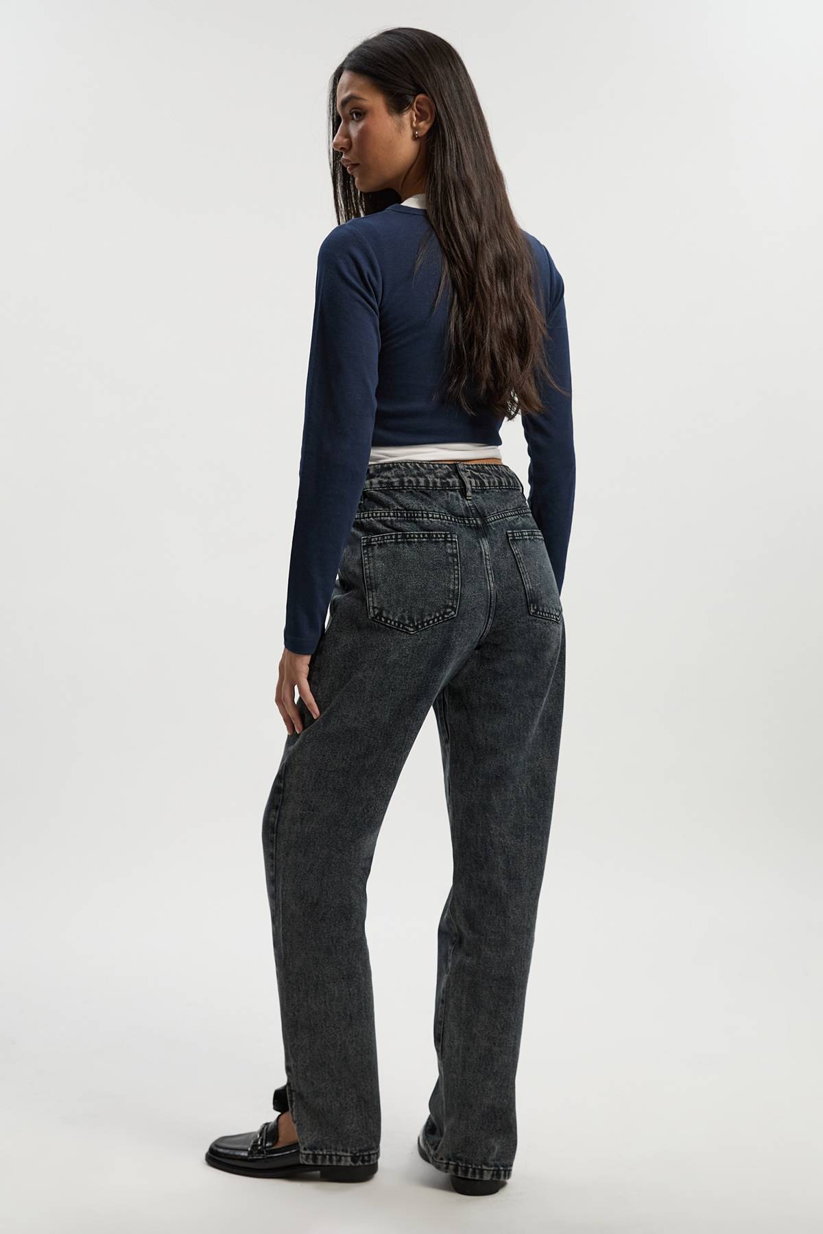boohoo Boohoo Basics Jeans taille haute à ourlet fendu et jambe droite