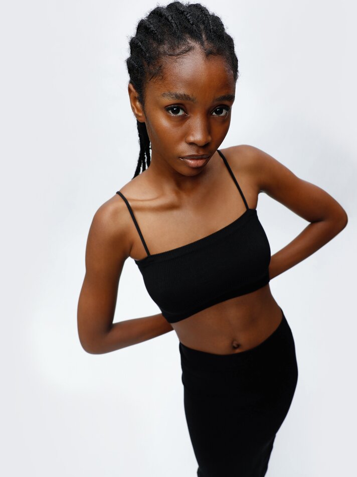 Top cropped sem costura - Preto