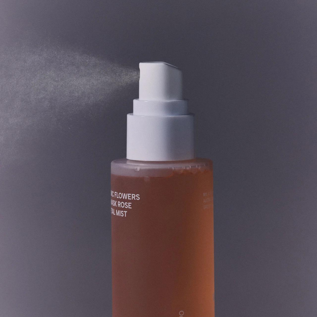 WHAMISA  Organic Flowers Damask Rose Petal Mist, 100 ml