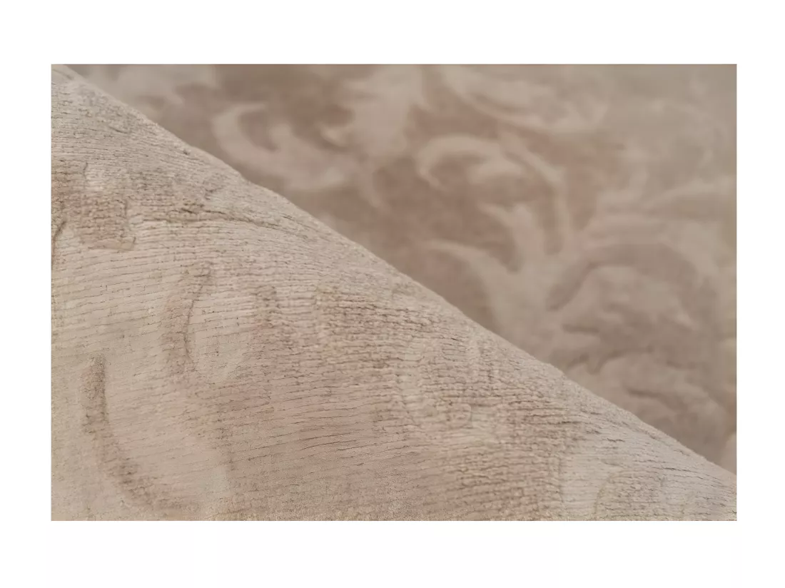 Tapis 140x80cm, design D112A coloris taupe - Confort et élégance pour votre intérieur