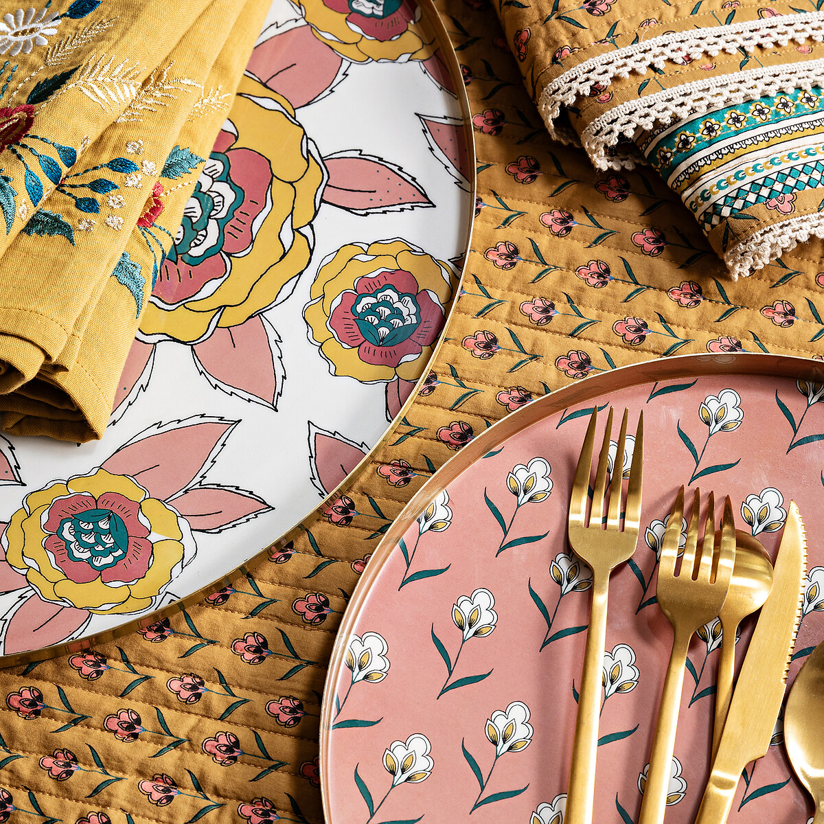 JAMINI x LA REDOUTE INTERIEURS<br>Bandeja redonda em aço metálico estampado, Ditsy
