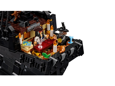 LEGO Het piratenschip van kapitein Jack Sparrow (10365)