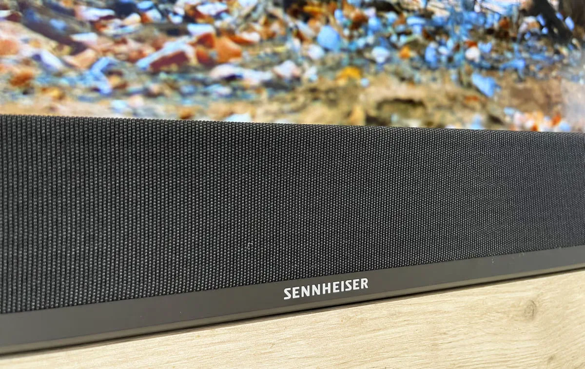 Sennheiser Ambeo SoundBar Plus, Ambeo Sub et Ambeo SoundBar Plus Wall Mount Barres de son