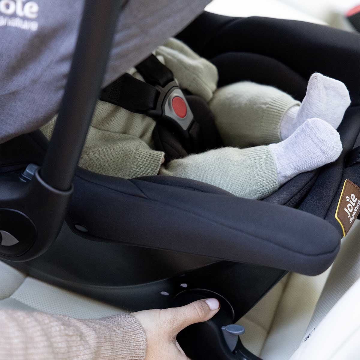 Joie Joie Signature Babyschale Sprint™/ R129 (40-75 cm)