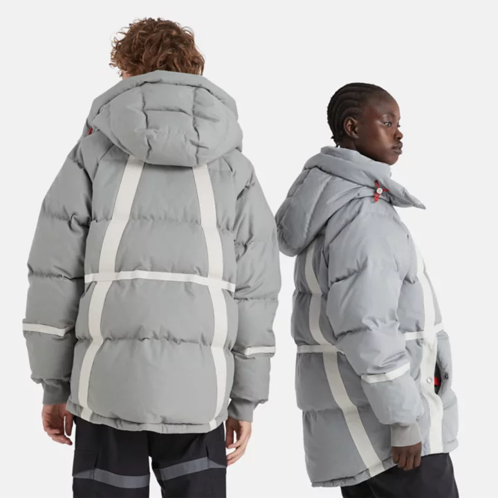 Jaqueta puffer Timberland x Raeburn na cor cinza