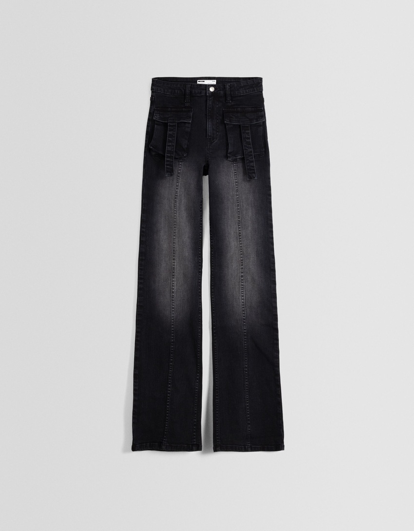 calça cargo boca de sino