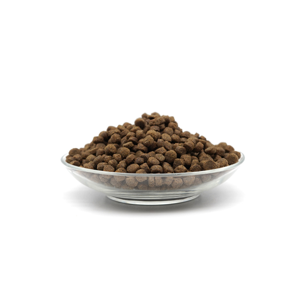 Nourriture sèche sans céréales pour chiens avec insectes - naturfarm-schmaus mini 7,5 kg